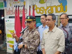 Pesan Menkes ke Bapak-bapak: Daripada Rokok, Lebih Baik Beli Telur untuk Anak