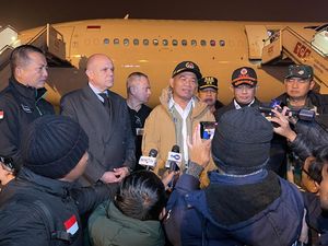 Diutus Jokowi, Menko PMK Tiba di Turki Sampaikan Bantuan Kemanusiaan RI