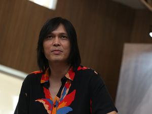 Respons Once soal Disebut Penyanyi Termahal oleh Ahmad Dhani Respons Once soal Disebut Penyanyi Termahal oleh Ahmad Dhani