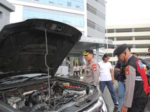 Wakapolres Jakbar Cek 26 Kendaraan Dinas, Ingatkan Anggota Rawat Baik Wakapolres Jakbar Cek 26 Kendaraan Dinas, Ingatkan Anggota Rawat Baik
