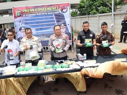 Polres Jakbar Musnahkan Sabu hingga Obat Terlarang Senilai Rp 34 Miliar