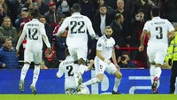 Masuk tiga besar, ada juara bertahan Real Madrid yang kali ini diprediksi tak kuasa mengulangi pencapaian. El Real disebut punya 14 persen peluang juara. Foto: AP/Jon Super  
