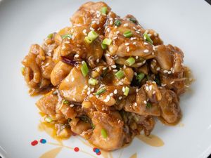 Resep Ayam Masak Madu dan Bawang Putih yang Manis Gurih untuk Makan Malam Resep Ayam Masak Madu dan Bawang Putih yang Manis Gurih untuk Makan Malam