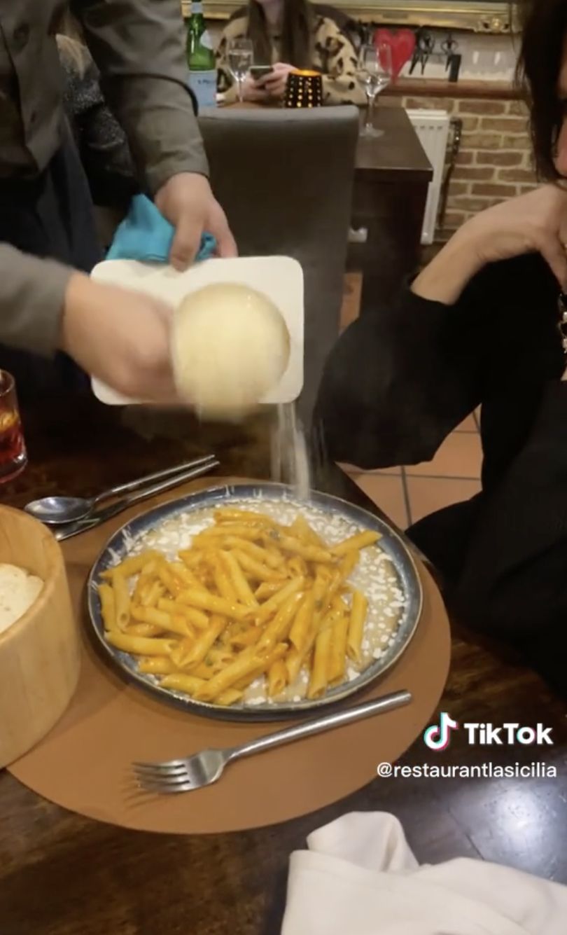 Sajikan Pasta Pakai Gelas Wine, Resto Ini Jadi Perbincangan