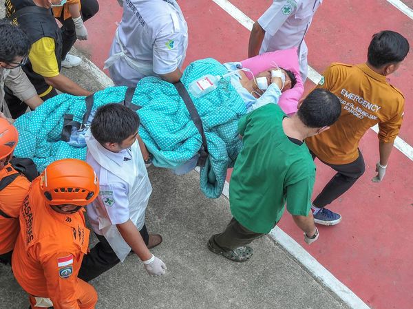 Seluruh Korban Kecelakaan Helikopter di Jambi Berhasil Dievakuasi