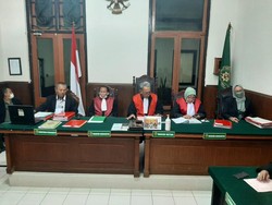 Pemobil Audi Pukul Mahasiswa Pakai Tongkat Baseball Dituntut 6 Bulan Bui