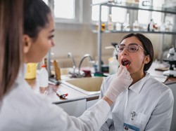 Ternyata Air Liur dan Ingus Termasuk Najis Jika dalam Kondisi Ini