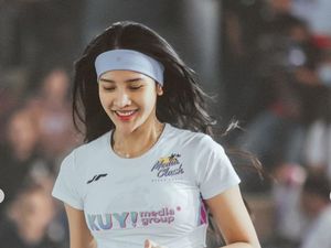 8 Foto Anya Geraldine di Pertandingan Voli Pantai, Curi Atensi Pakai Crop Top 8 Foto Anya Geraldine di Pertandingan Voli Pantai, Curi Atensi Pakai Crop Top