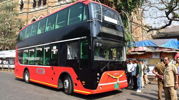 Begini Penampakan Bus Double Decker Listrik Pertama di India