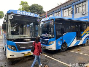 Dear Warga Sukabumi, Naik Bus Tayo Gratis di Jalur Ini Dear Warga Sukabumi, Naik Bus Tayo Gratis di Jalur Ini