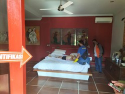 Bule Prancis Meninggal di Seminyak, di Kamar Ditemukan Obat