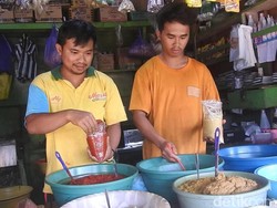 Harga Cabai-Bawang Naik, Emak-emak Banjarnegara Beralih ke Bumbu Giling