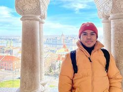 Sempat Gagal 12 Kali, Dosen UM Surabaya Beri Tips Lolos Beasiswa Luar Negeri