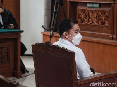 Ekspresi Arif Rachman Hadapi Vonis Perusakan CCTV Kasus Sambo