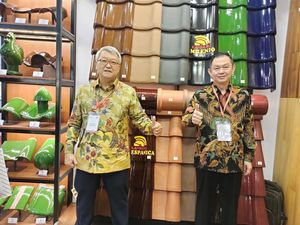 100% Buatan Lokal, Genteng Kanmuri Kantongi Sertifikasi Internasional 100% Buatan Lokal, Genteng Kanmuri Kantongi Sertifikasi Internasional