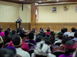 Bupati Badung Guyur 21 Desa Rp 9 Miliar untuk Urus Sampah