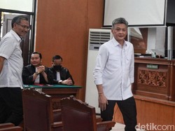 Hendra Kurniawan Sudah Bebas
