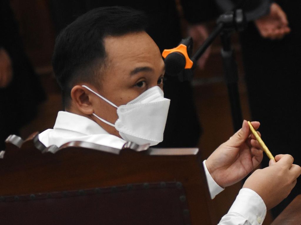 Kapan Sidang Etik Ricky Rizal? Ini Penjelasannya Kapan Sidang Etik Ricky Rizal? Ini Penjelasannya