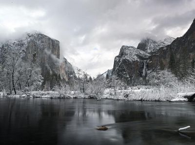 Lanskap Monokrom nan Syahdu di Taman Nasional Yosemite