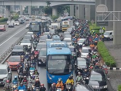 Warga: Cuaca Hujan atau Panas Lalin di Gatsu Tetap Macet di Pagi Hari