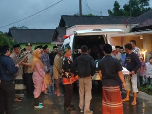 Autopsi Selesai, Mayat Wanita di Kebun Singkong Batang Dimakamkan