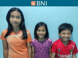 Cerita 3 Bersaudara Tanding Badminton di BNI Sirnas B 2023 Batam