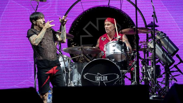 Anthony Kiedis, left, and Chad Smith of Red Hot Chili Peppers perform at the Louder Than Life Music Festival at the Kentucky Exposition Center on Sunday, Sept. 25, 2022, in Louisville, Ky. (Photo by Amy Harris/Invision/AP)