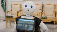 Robot Bocah Imut Jaga Pabrik Kiswah Kabah dan Terima Tamu