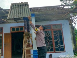 Polisi Tanggung Kerusakan Rumah akibat Heli Kapolda Jatim Mendarat Darurat