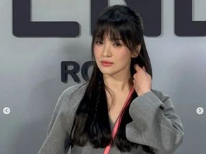 8 Gaya Song Hye Kyo di Milan Fashion Week 2023, Cantik Banget bak Boneka