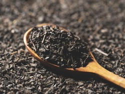 7 Manfaat Ampas Teh untuk Bersihkan Barang di Rumah yang Jarang Diketahui