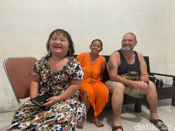 Tingkah Gemas Angel, Bocah Blasteran AS-Jember Mulai Sekolah hingga Renang