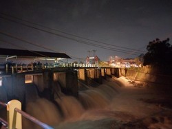 Puncak Bogor Sempat Hujan Deras, Bendung Katulampa Siaga 4