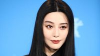8 Gaya Fan Bingbing Nyaris Tanpa Senyum, Eksis Lagi Usai Skandal Pajak
