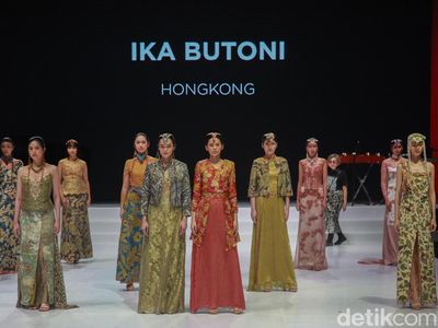10 Koleksi Batik Ecoprint Ramah Lingkungan di Indonesia Fashion Week 2023