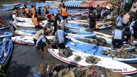 200 Pelajar Susur Hutan Mangrove Bali untuk Kurangi Sampah