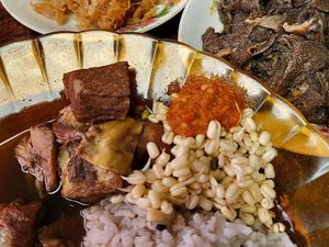 5 Tempat Makan di Dekat Stasiun Malang Kota Baru, Wajib Mampir!