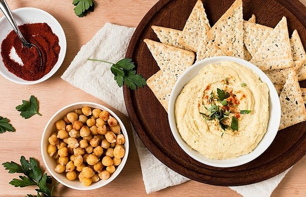 Lezat namun tetap sehat, selai hummus bantu badan tetap ideal/Foto:Freepik.com/Freepik Hummus ialah jenis selai sehat yang menjadi alternatif untuk kamu yang tetap ingin mengonsumsi selai tanpa ingin berat badan naik.