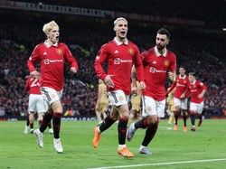 Angka 18 yang Beda, buat MU dan Barcelona