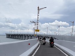 Begini Rasanya Lewat Tol Naik Motor, Bayar Cuma Segini