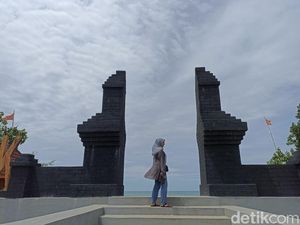 Yuk Cobain Spot Selfie Baru di Pantai Tembakrejo Blitar Yuk Cobain Spot Selfie Baru di Pantai Tembakrejo Blitar