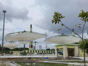 Masjid Raya An-Nur Riau, Arsitektur Bermakna Spiritual Taj Mahal Masjid Raya An-Nur Riau, Arsitektur Bermakna Spiritual Taj Mahal