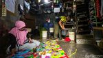 Redupnya Sang Pengadil Lapangan Hijau Nyambi Jualan Kembang Tahu