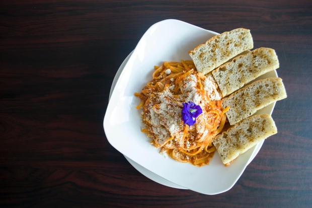 Roti dan Pasta