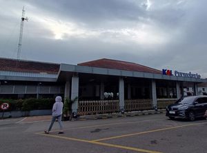 Viral Ibu Marahi-Pukul Anak gegara Ketinggalan KA di Stasiun Purwokerto Viral Ibu Marahi-Pukul Anak gegara Ketinggalan KA di Stasiun Purwokerto