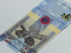 Ukraina Luncurkan Uang Kertas Baru Peringati Setahun Invasi Rusia