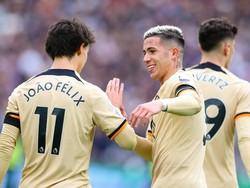 Enzo Fernandez pada Chelsea: Permanenkan Joao Felix, dong
