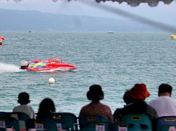 Bikin Kualifikasi F1 Powerboat Ditunda, Begini Cuaca di Danau Toba Besok