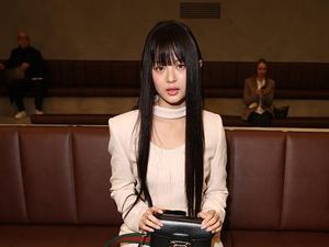 7 Gaya Hanni NewJeans di Milan Fashion Week 2023, Diajak A$AP Rocky Collab 7 Gaya Hanni NewJeans di Milan Fashion Week 2023, Diajak A$AP Rocky Collab