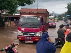 Hujan Deras, Pulau Sumbawa Diterjang Banjir